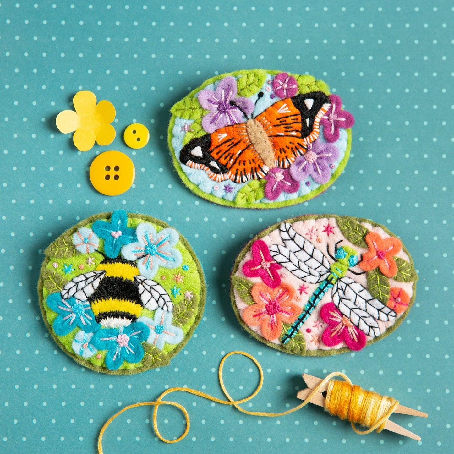 Bumblebee Felt Craft Brooch Kit for Beginners