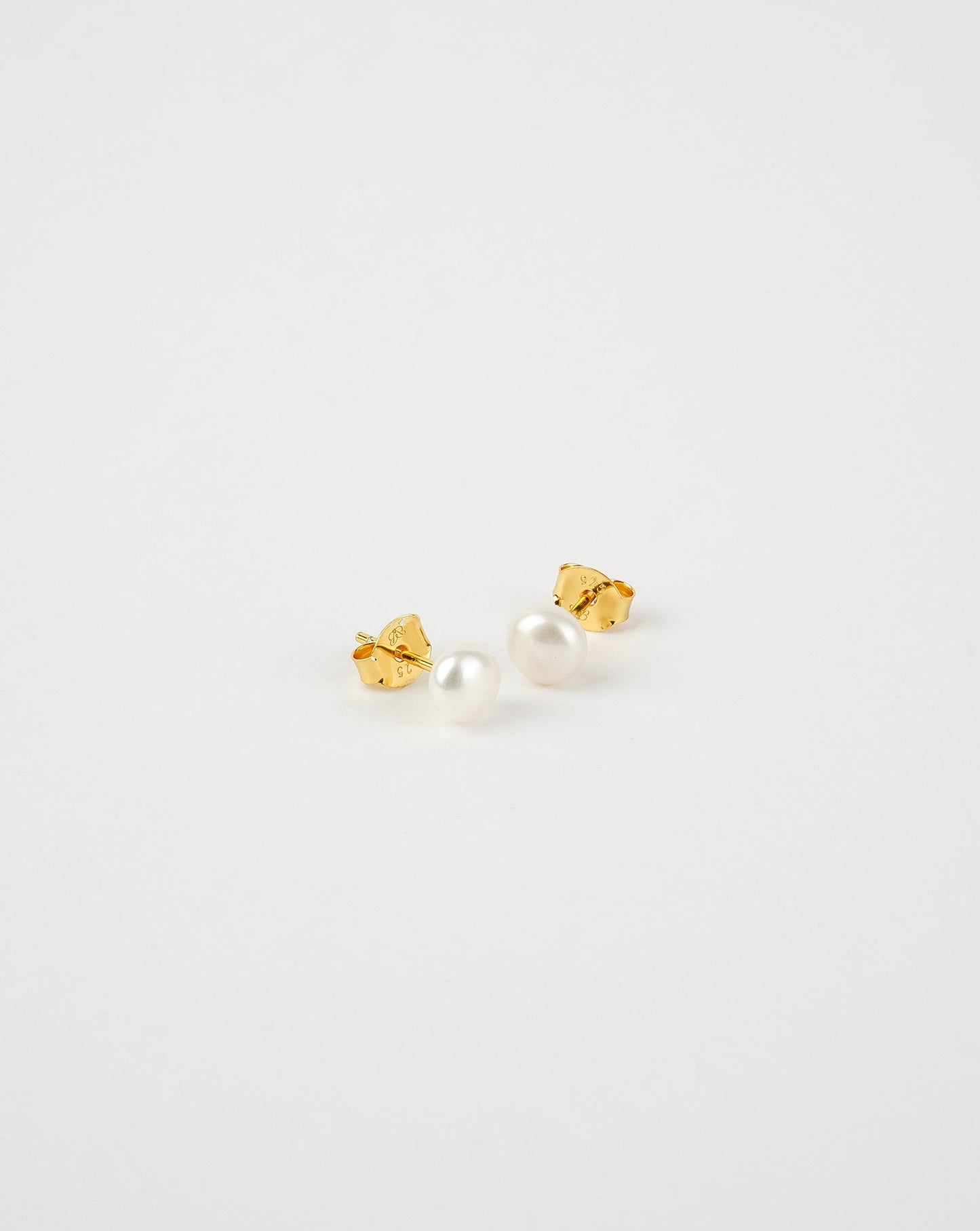Button Freshwater Pearl Stud Earrings