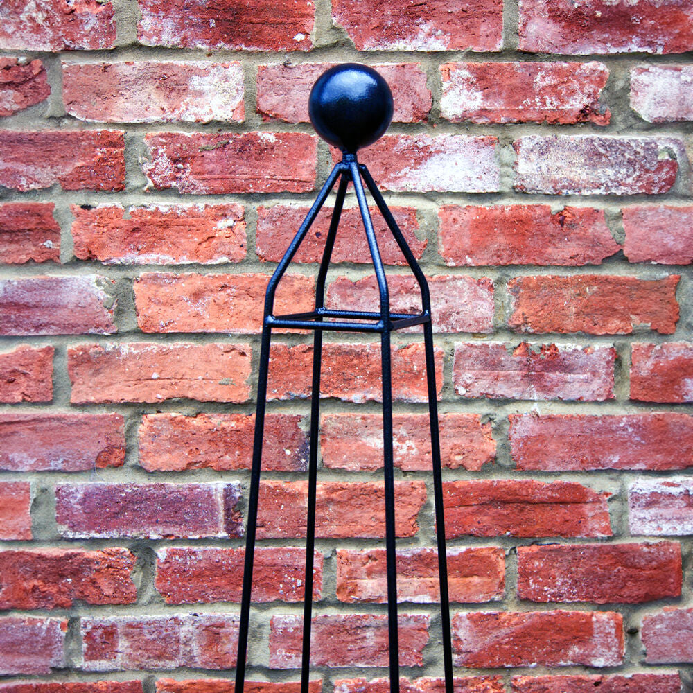 PoppyForge Cleo Obelisk