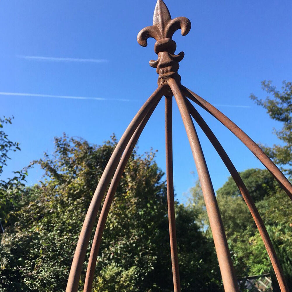 PoppyForge Gothic Obelisk