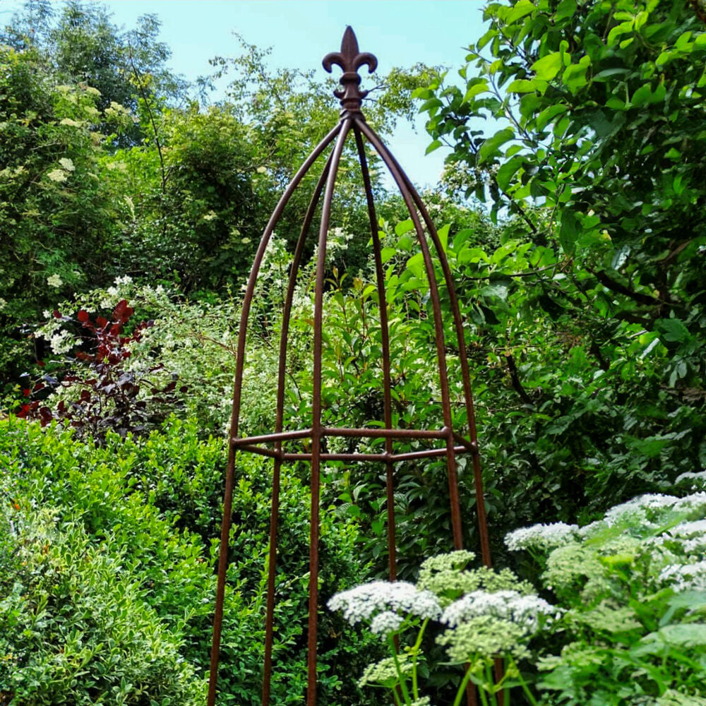 PoppyForge Gothic Obelisk