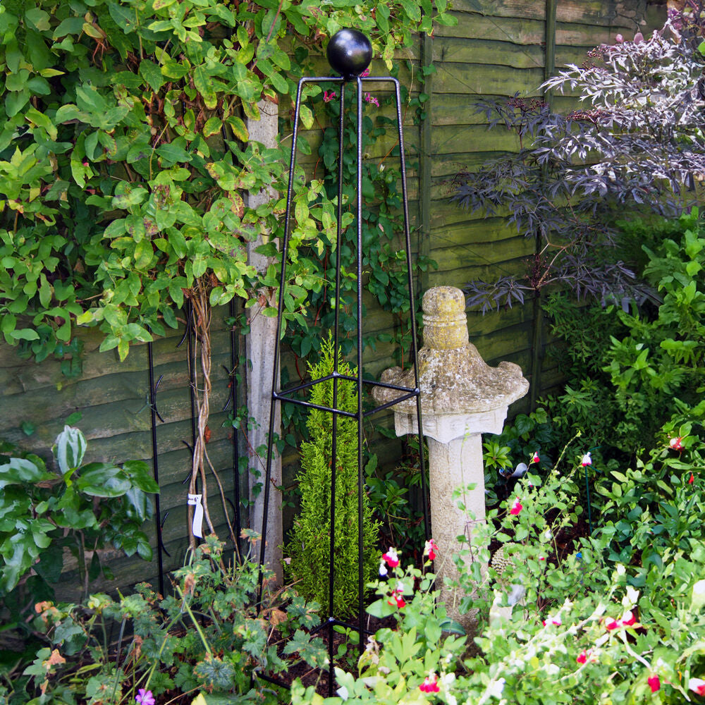 PoppyForge Classic Obelisk