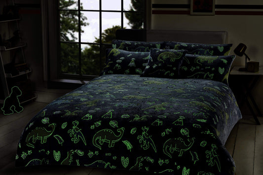 OLIVIA ROCCO Dinosaur Glow In The Dark Teddy Fleece Duvet Set With Bed Throw And Cushion