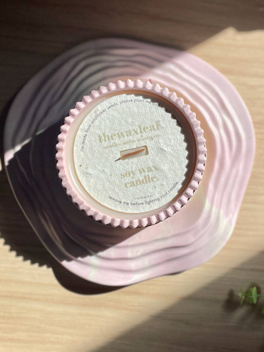 Pink Lemonade Stoneware Soy Candle – Raspberry & Lemon Burst
