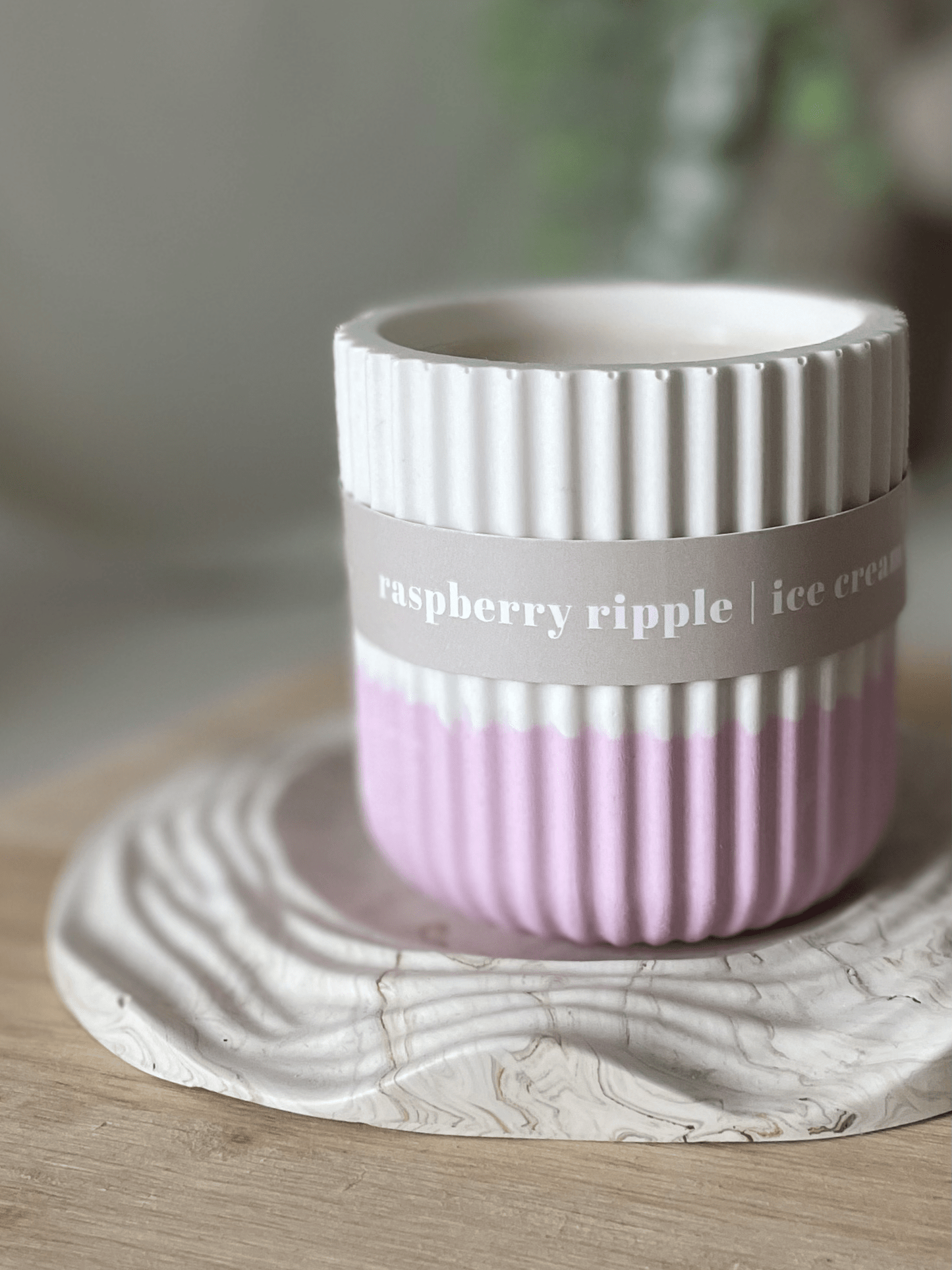Raspberry Ripple Stoneware Soy Candle – Sustainable Fruity Scent