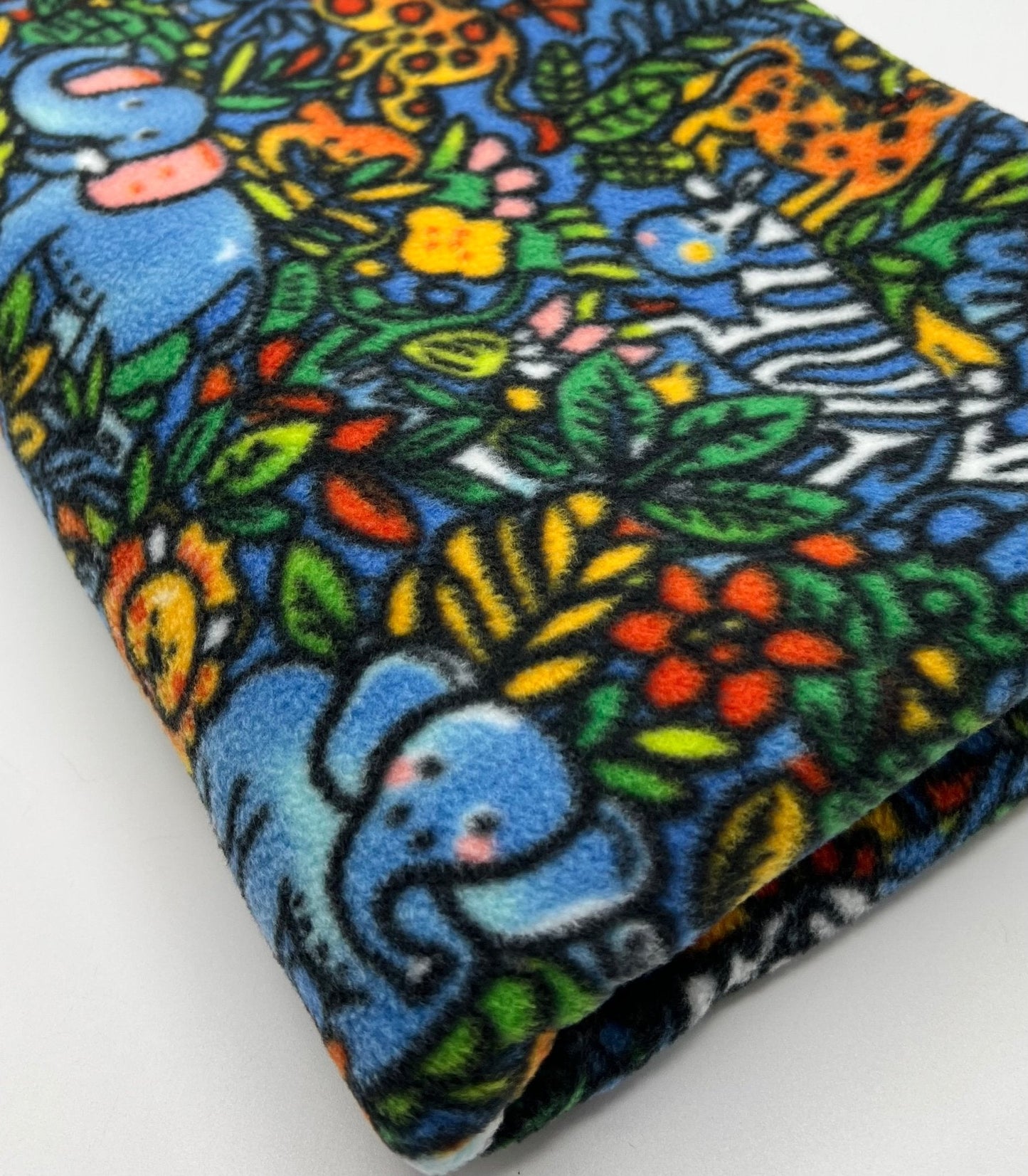 Safari Animals Printed Anti-Pil Polar Fleece Fabric Blanket Loungewear