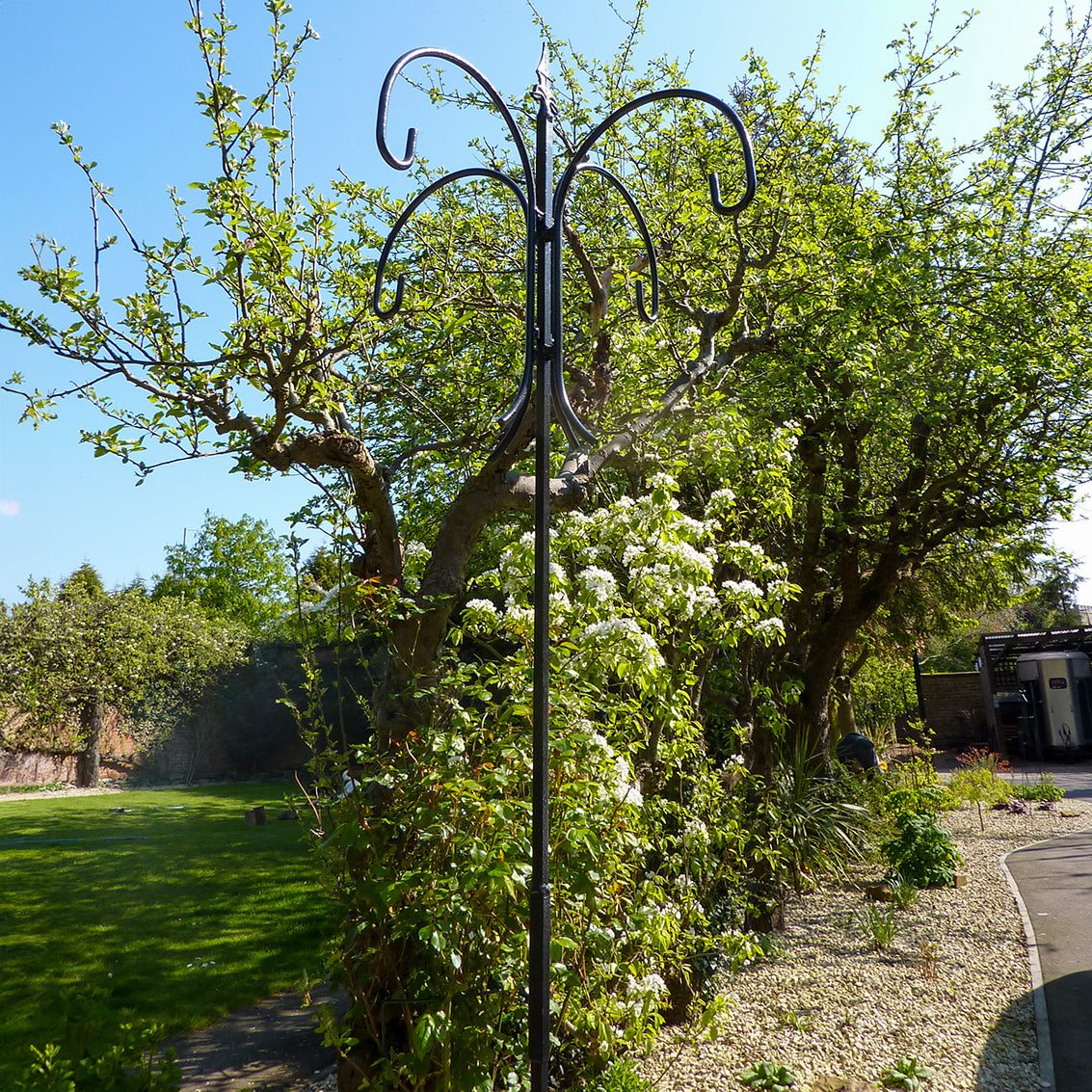 PoppyForge 4-Way Bird Crook - front house