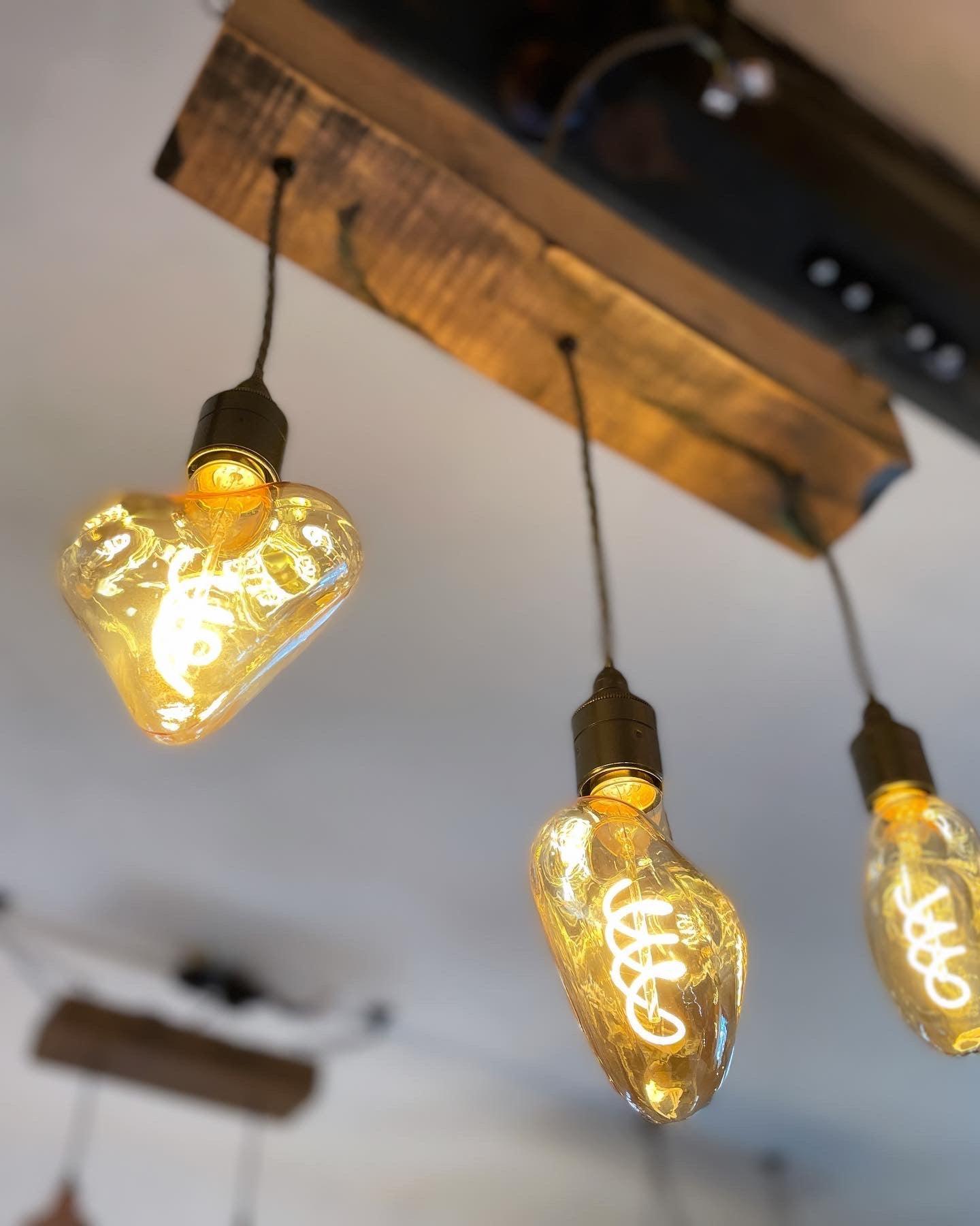 Triple Heartwood Elegance: Oak Chandelier with Three-Bulb Ceiling Cluster Pendant Light