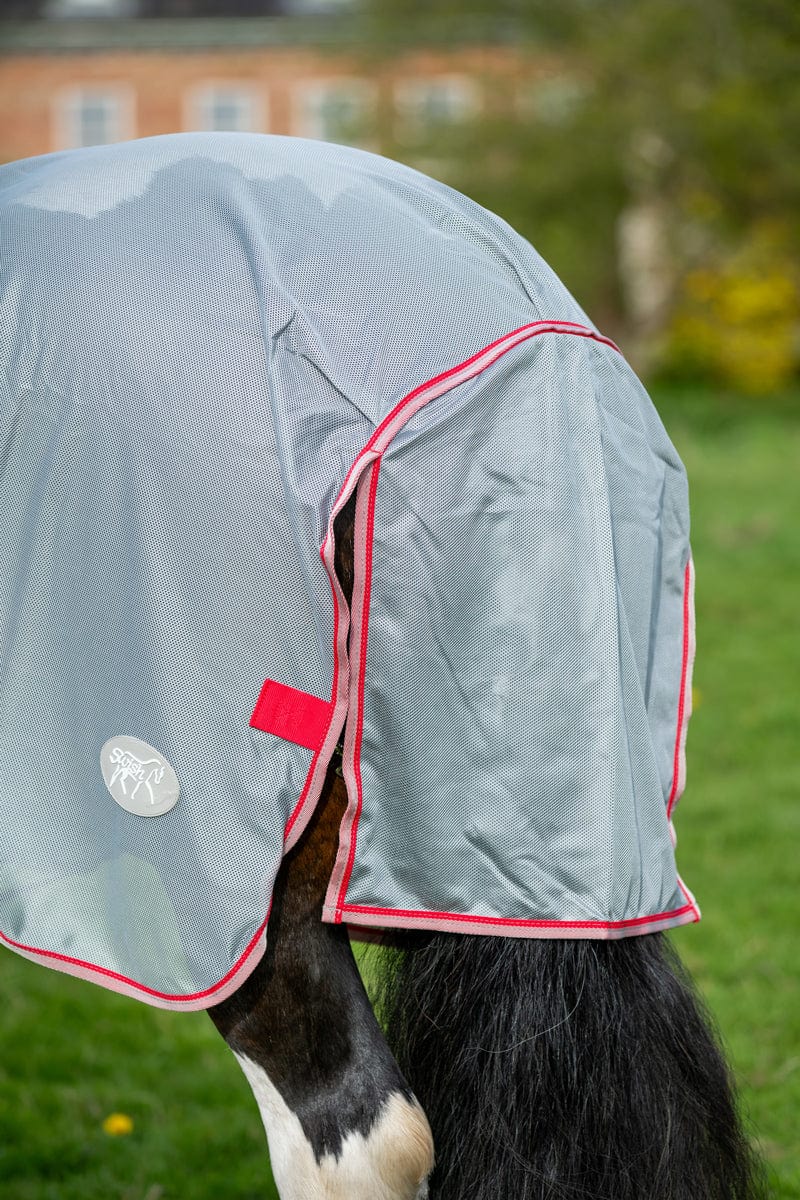 WIDE FIT Mesh Fly Rug - Grey/Red