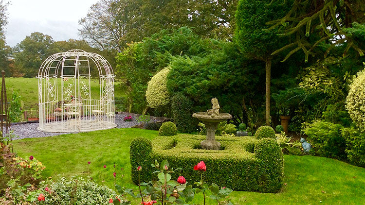 The Foalyard Garden Arches and Gazebos