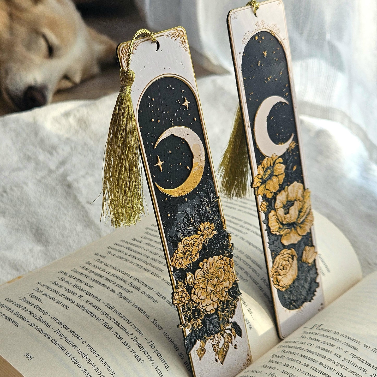 Dreamy Moons 3D Printed Bookmark Set – Celestial Arch Bookmarks for Readers & Star-Gazers