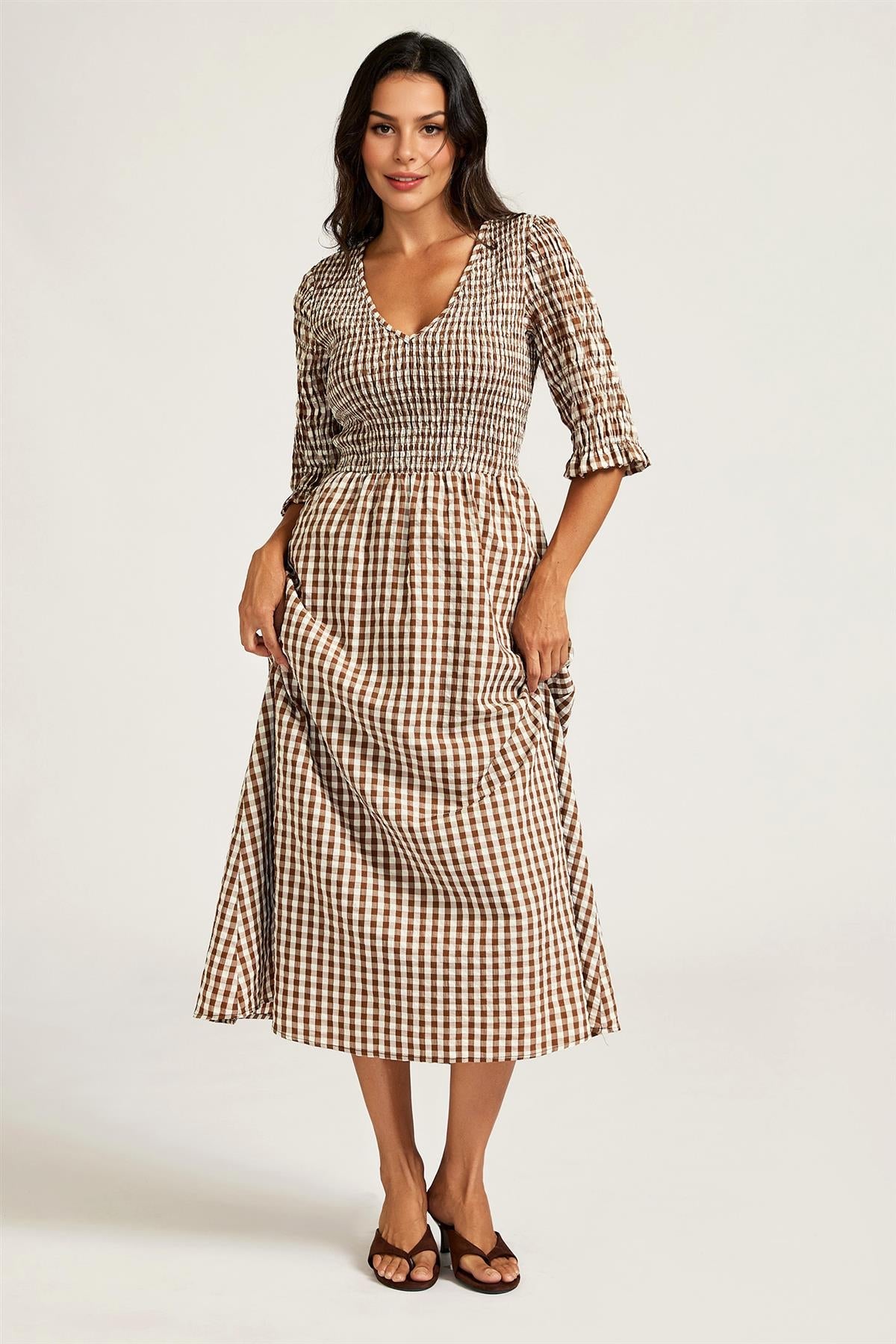 Check Print V Neck Half Sleeve Midi Dress In Brown