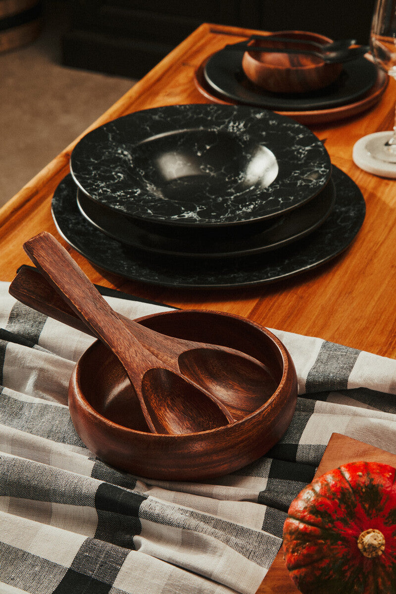 Hygge Black Stoneware Dinner Plate