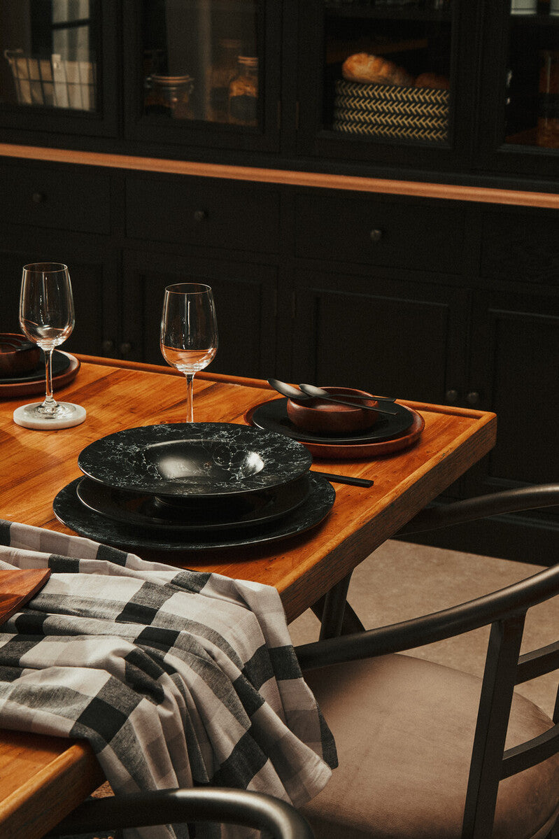 Hygge Black Stoneware Dinner Plate