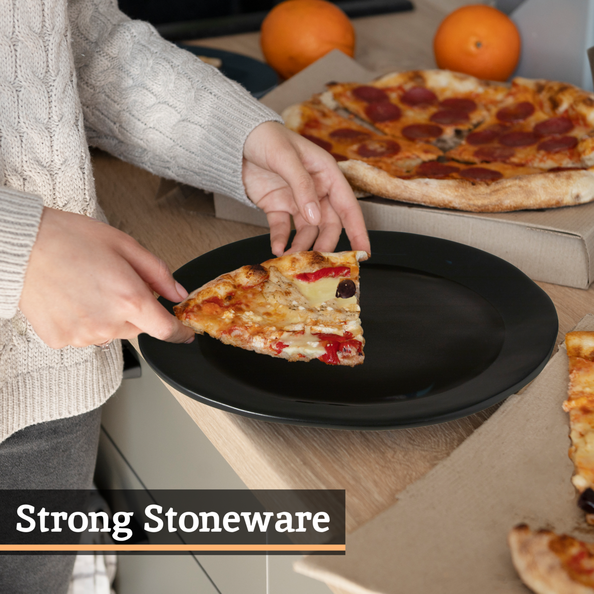 Black Stoneware Pizza Plate | Hygge