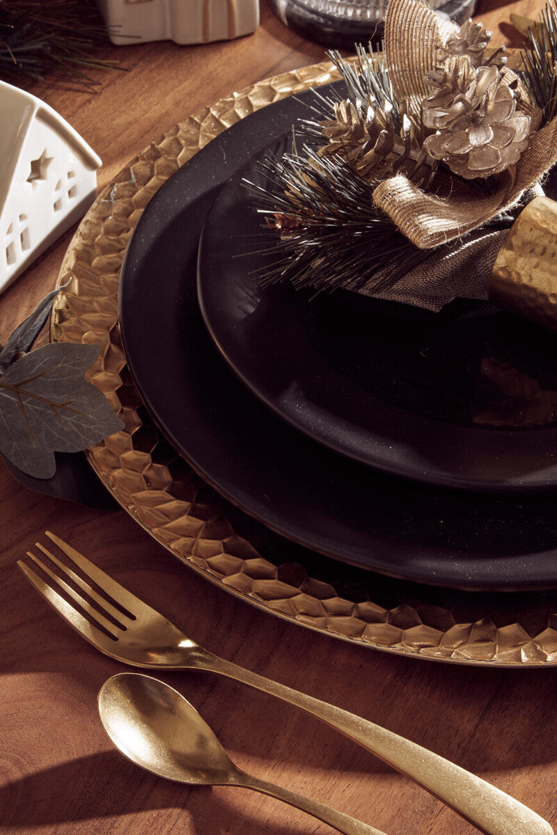 Avie 16 Piece Antique Gold Finish Cutlery Set