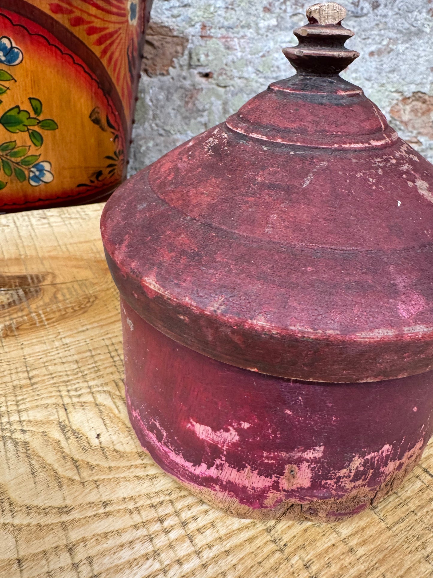 Vintage Tikka Box / Indian Red Box & Lid / Trinket Jewellery Storage Container C