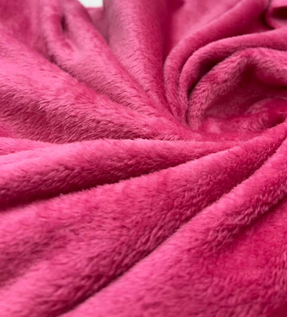 Hot Pink Super Soft Plain Cuddle Fleece Fabric Blanket Loungewear