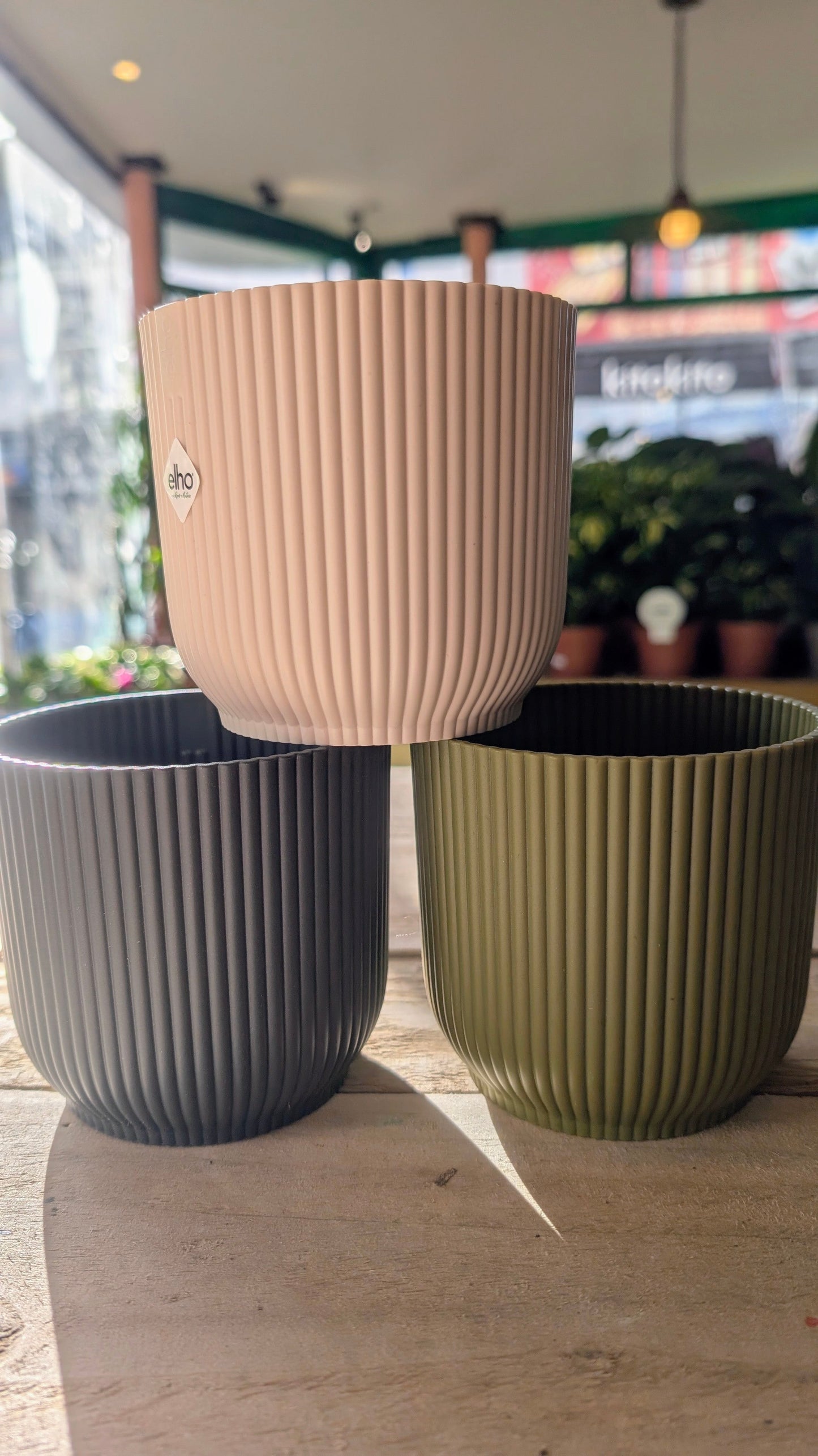 Elho 'Vibes' Collection Pots from 7cm to 35cm