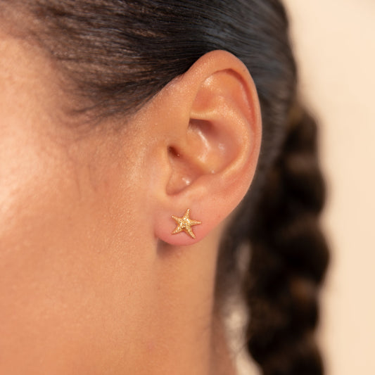 Gold Starfish Stud