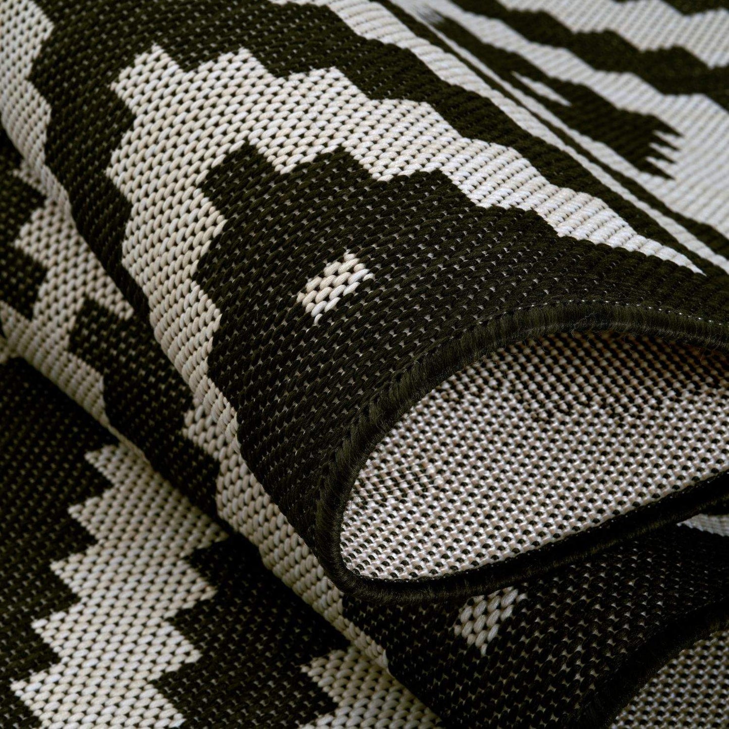 Ecology Outdoor Rug Black | 100bl