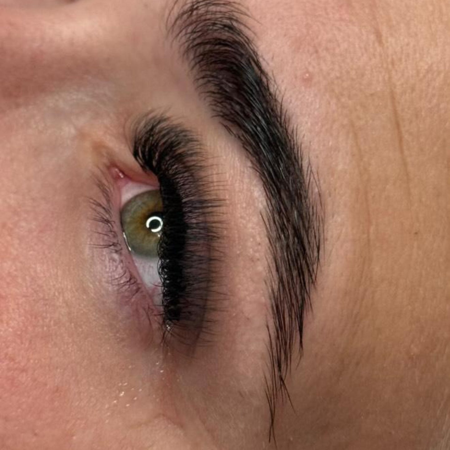 10D Clover Lashes – 16 Row Mixed Tray