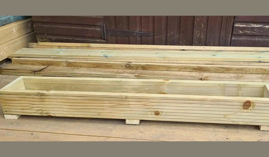 1.2m Wooden Decking Garden Planter