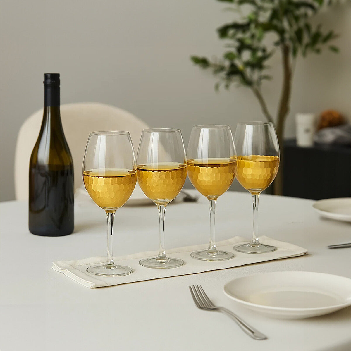 Set Of Four Astrid Large Wine Glasses