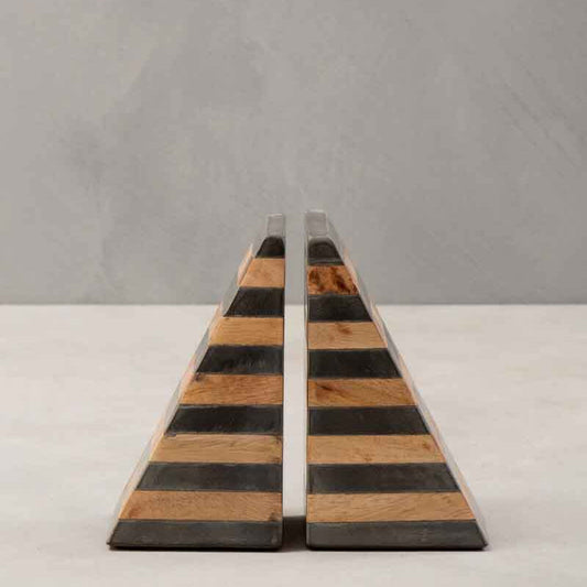 Kata Bookends