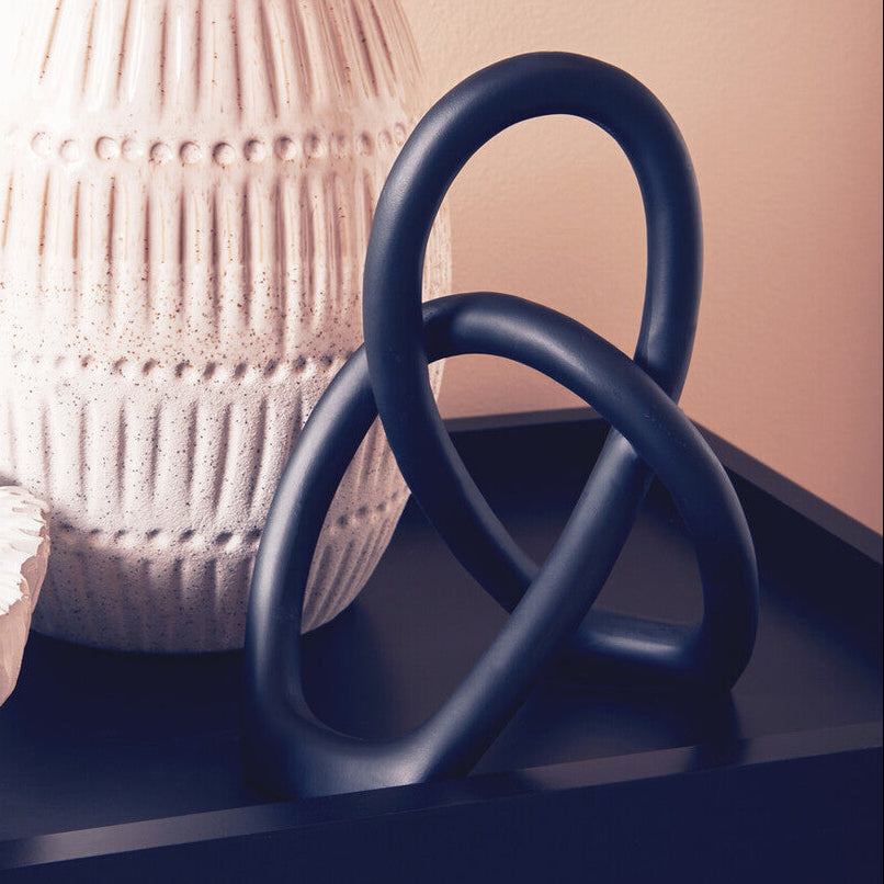 Broc Black Knot Sculpture
