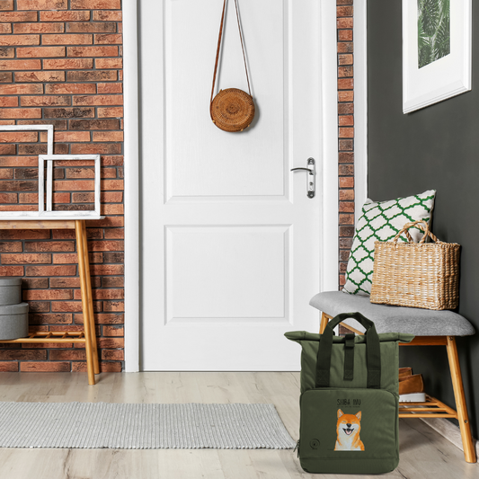 Pack Like a Pro with the Smiling Houdini