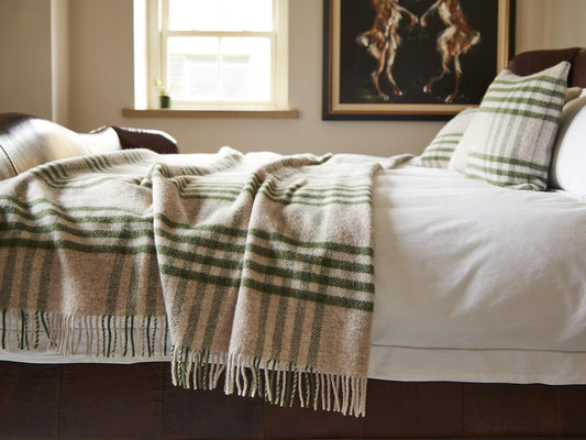 Hex XL Pure New Wool Throw - Olive