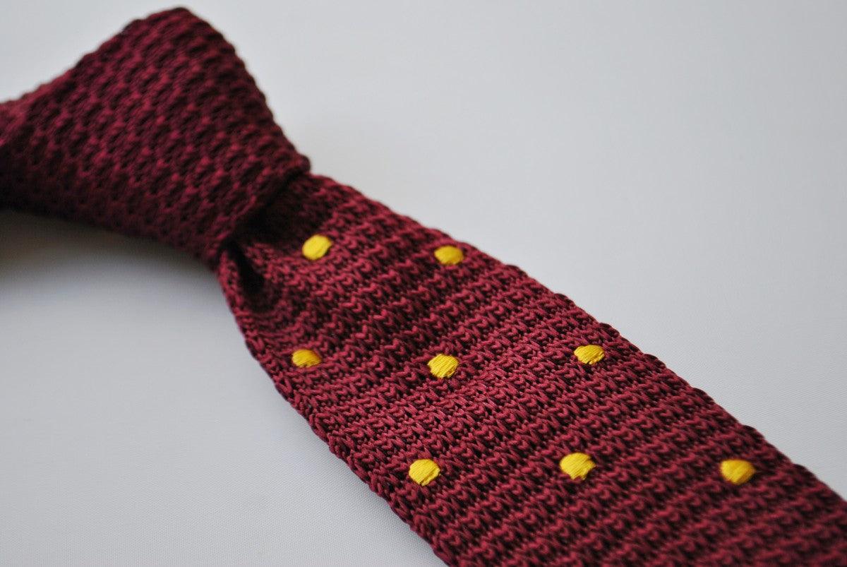 burgundy skinny knitted tie with gold polka dots