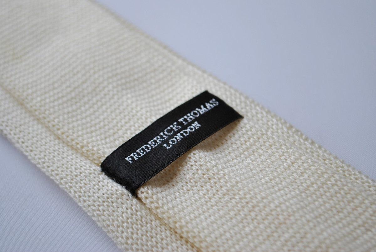 cream skinny cable knit tie