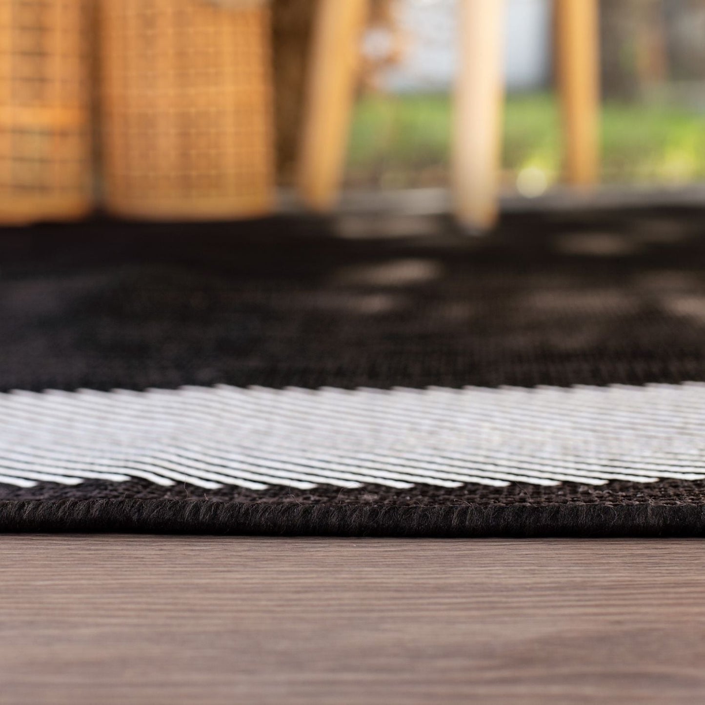 Ecology Outdoor Rug Black | 200bl