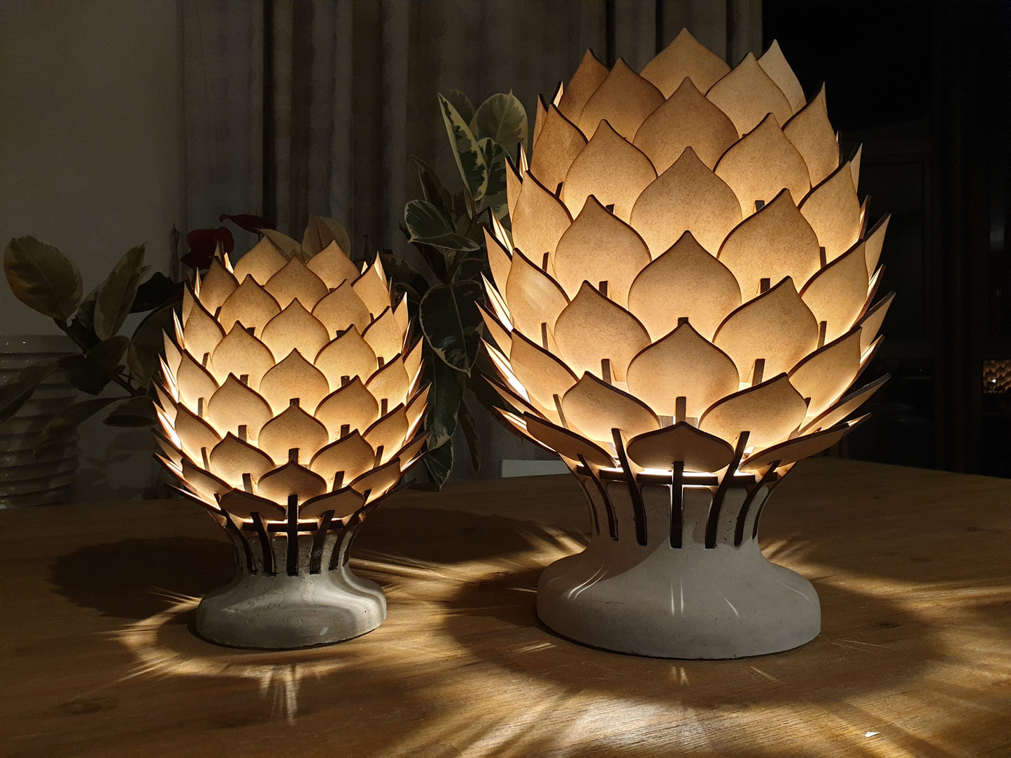 Protea Table Lamp S