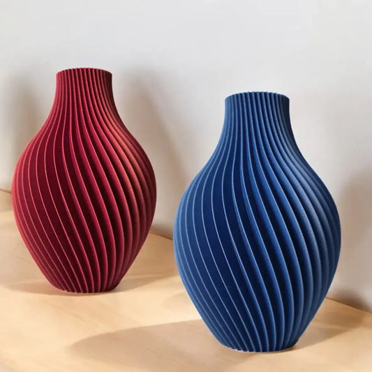 The Felicia Vase – Spiraled 3D Printed Decor for Dried Flowers