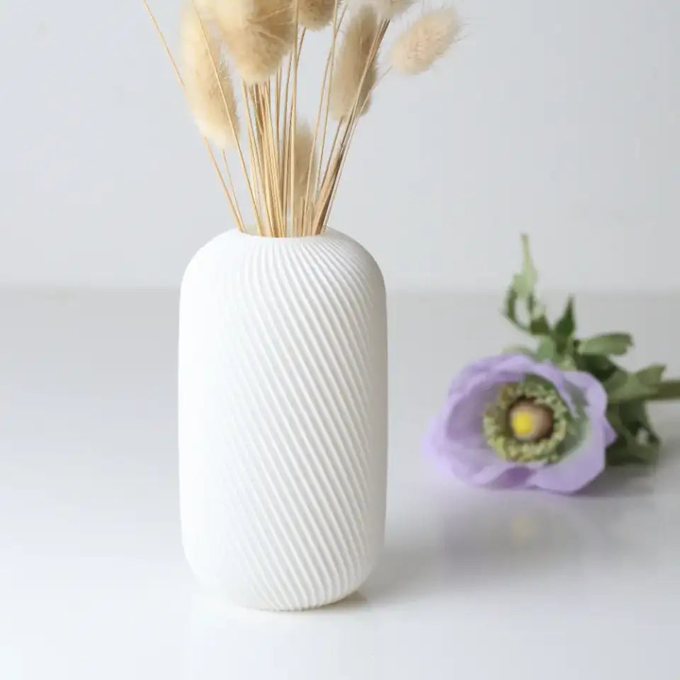 The Rossella Vase – Elegant Spiral 3D Printed Decor