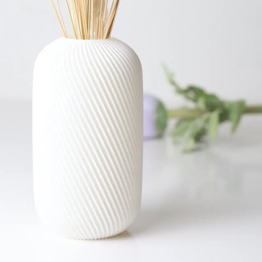 The Rossella Vase – Elegant Spiral 3D Printed Decor