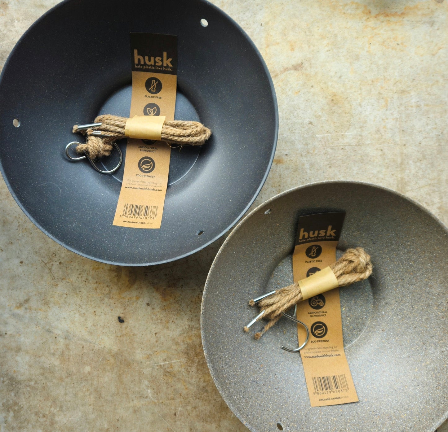 Husk hanging planter bowl- 2 colours available