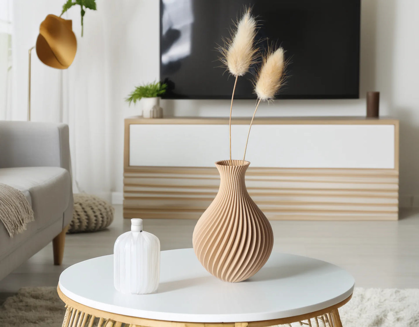 The Susanna Vase – Organic Spiral 3D Printed Decor