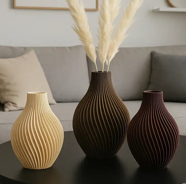 The Felicia Vase – Spiraled 3D Printed Decor for Dried Flowers