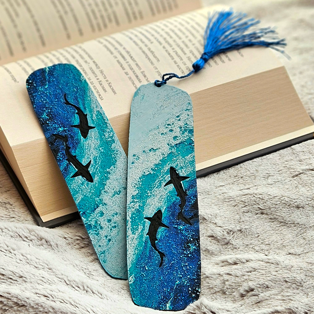 Deep Blue Bookmark Set (2 pcs) – Ocean-Inspired Shark Bookmarks | Eco-Friendly PLA with Tassel