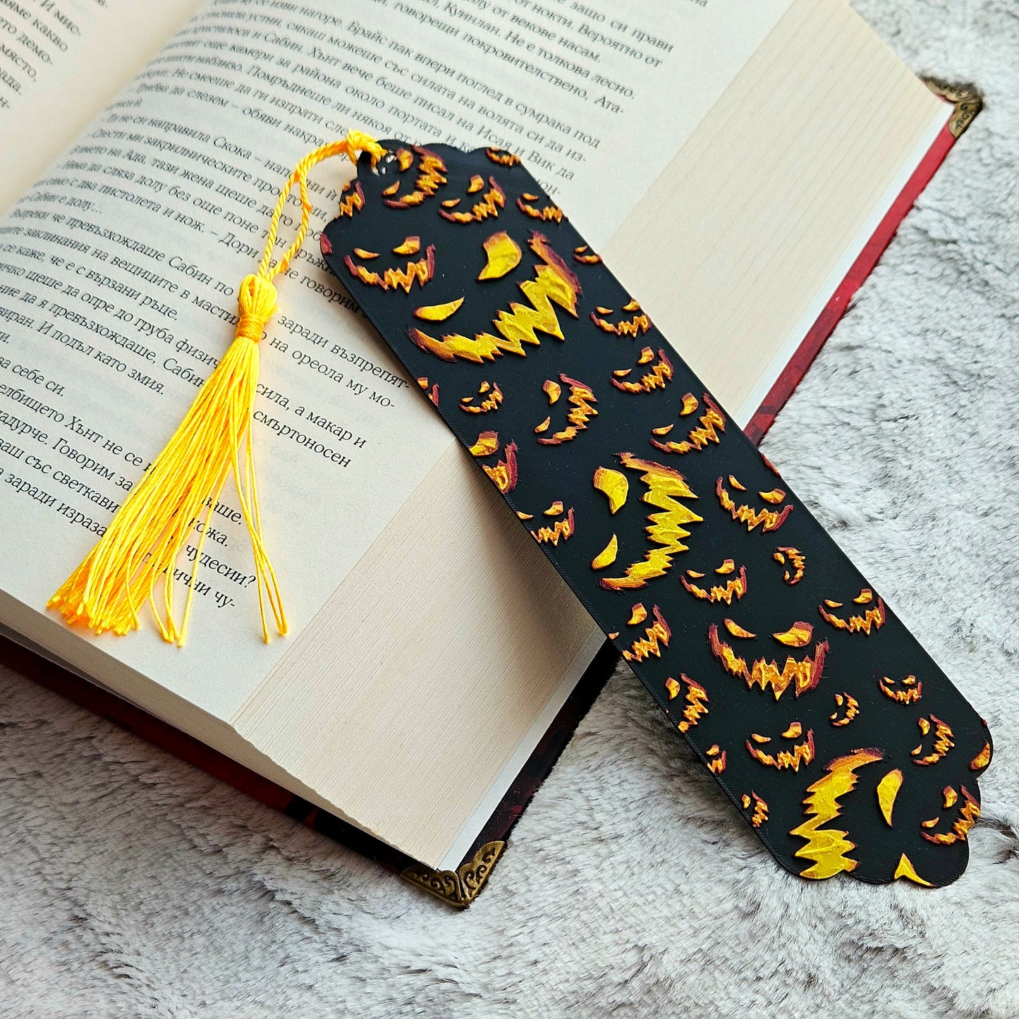 3D Printed “Night of a Thousand Jacks” Glow Bookmark