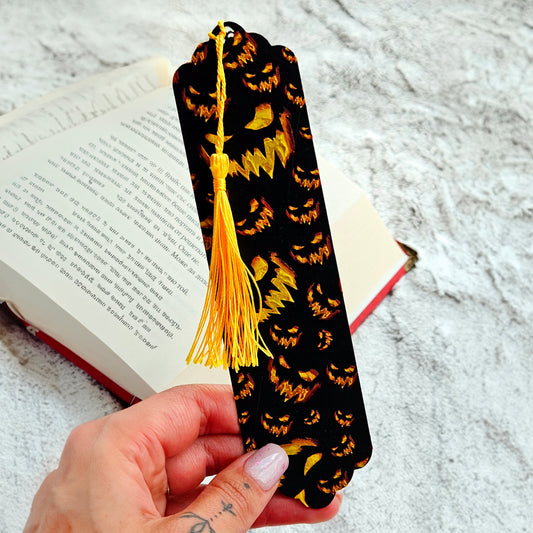 3D Printed “Night of a Thousand Jacks” Glow Bookmark