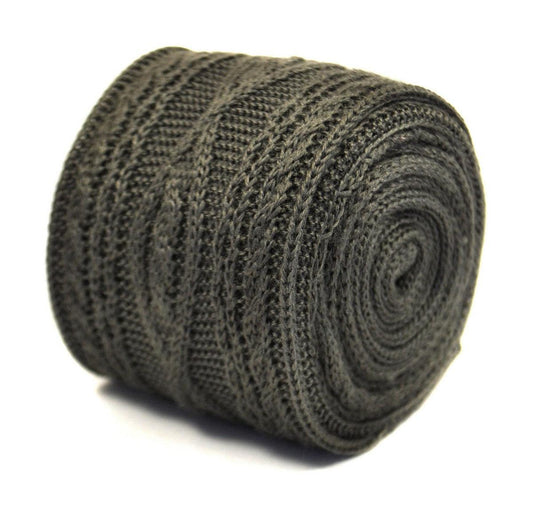 grey cable knit skinny tie