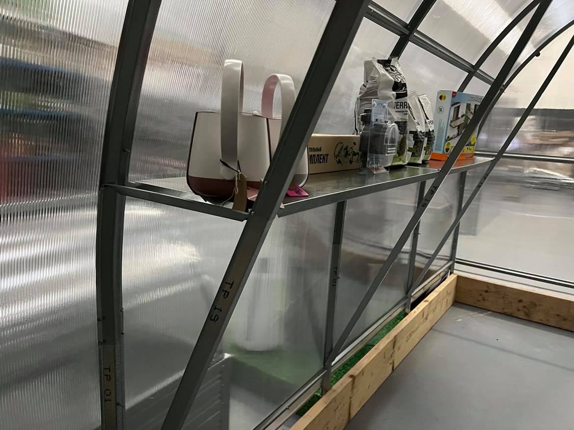 Greenhouse "Strong" shelf