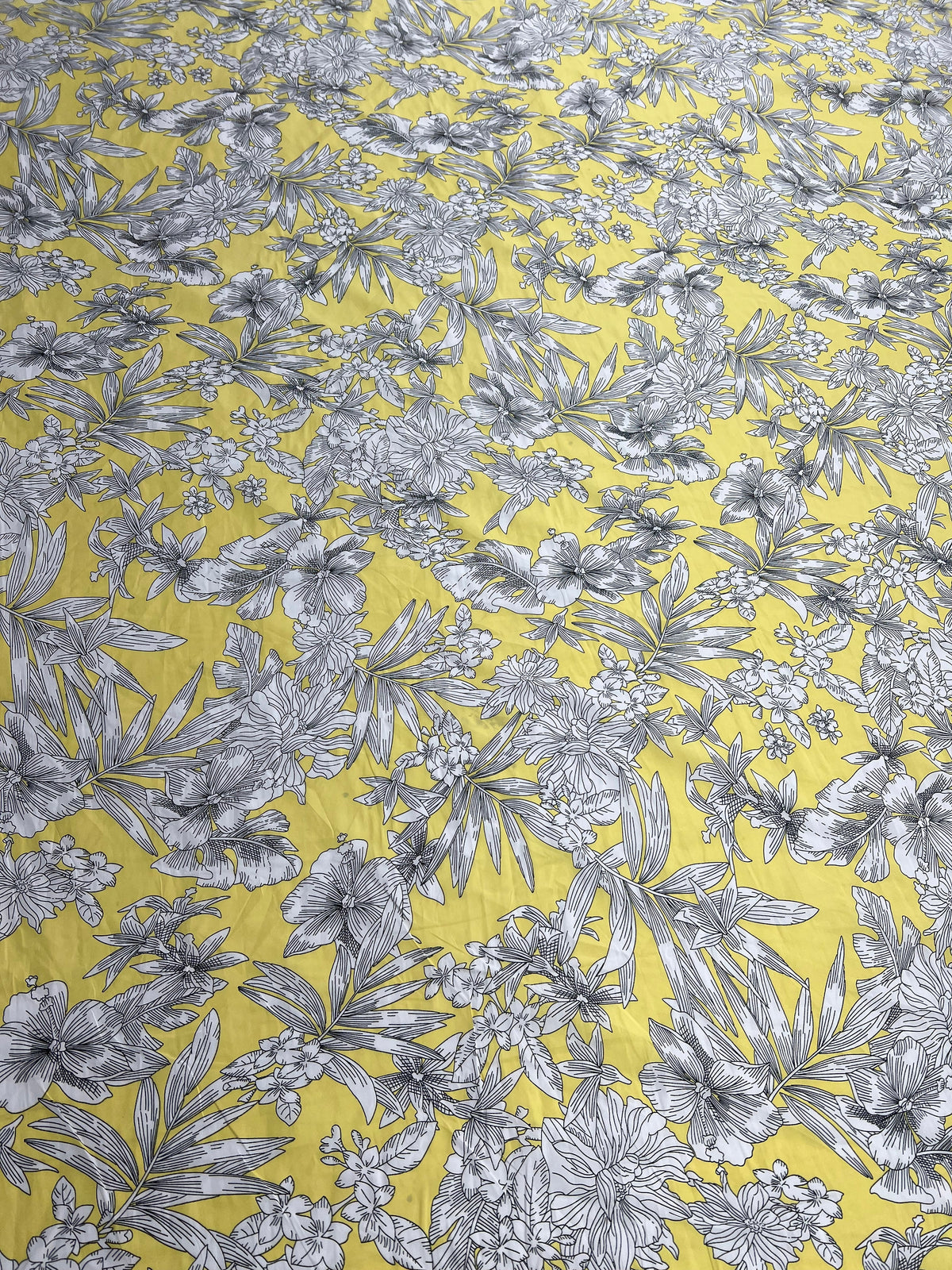 Yellow White Floral Lightweight Crepe Fabric 70GSM Non Stretch