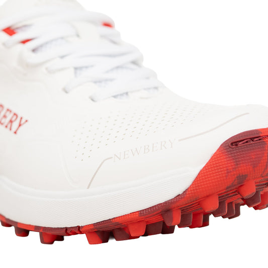 Newbery 360 Cricket Shoe - White & Red Pimples