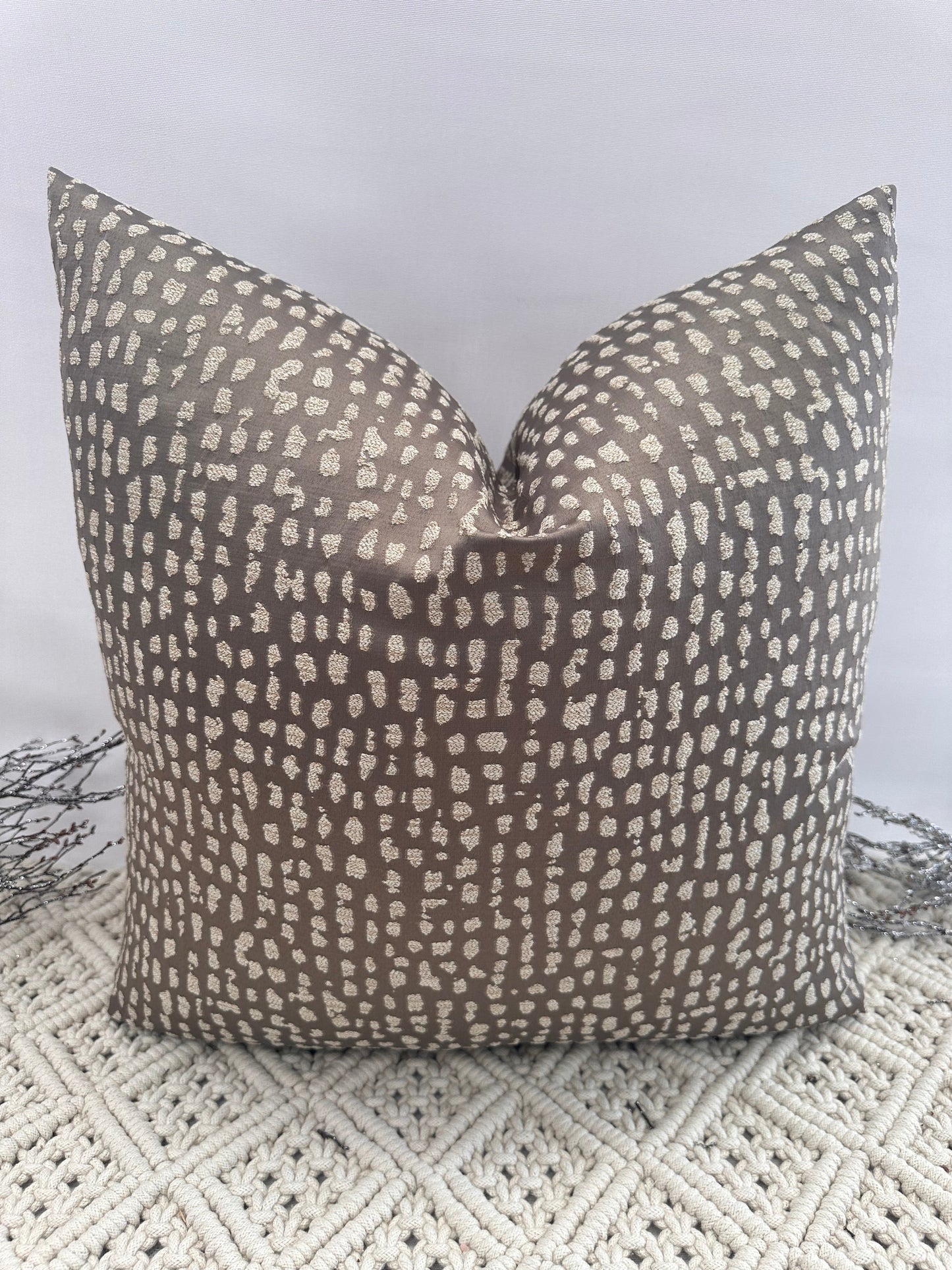 The Couture Cushion - The Putty Natale - Style No. 194